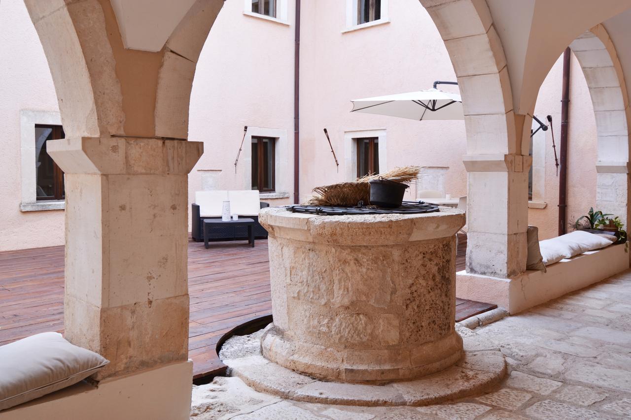 Convento Di San Colombo Hotel Santo Stefano Di Sessanio Eksteriør billede